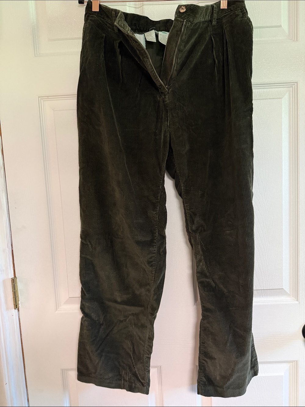 Vintage Corduroy Pants in Olive Green